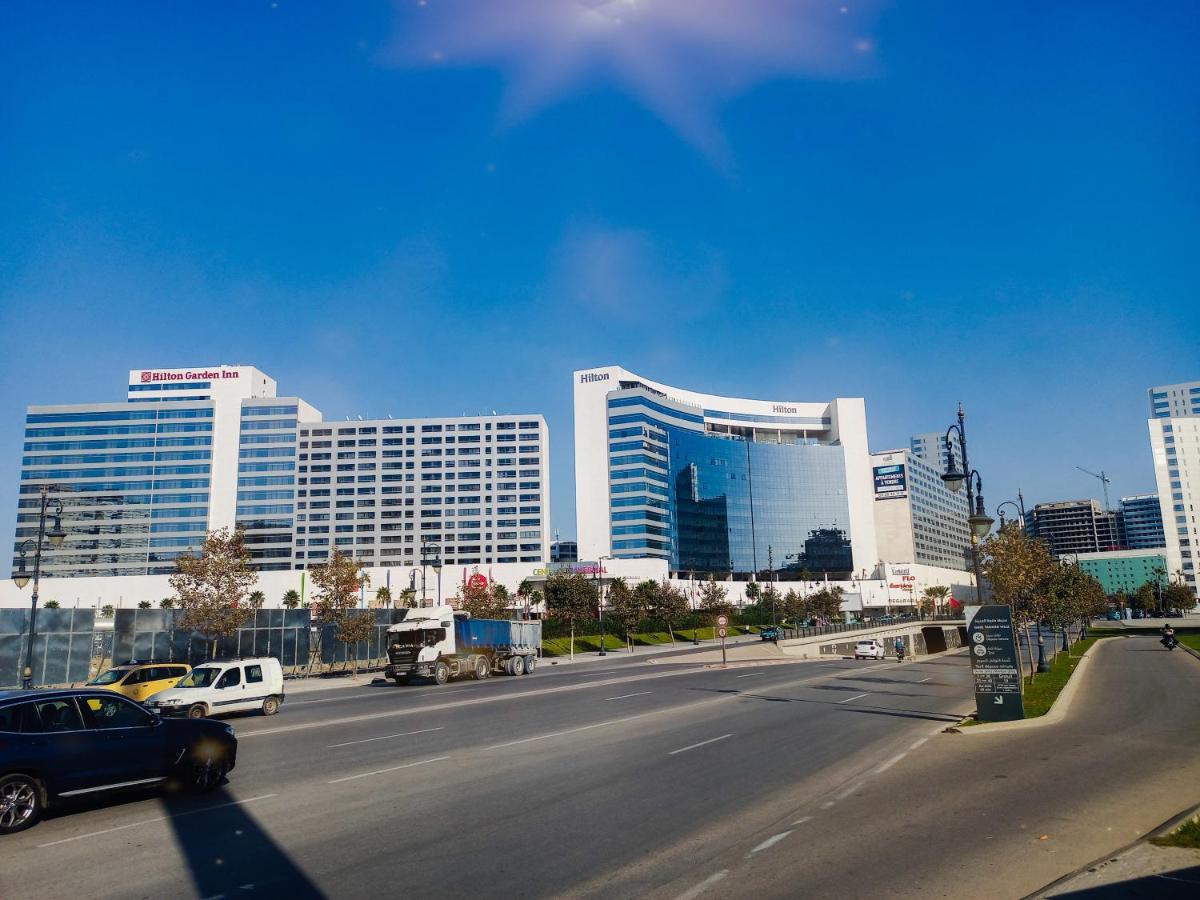 Amazing Appartement Au Centre Ville En Face Hilton & Gare Train De Tgv De Tanger Екстер'єр фото